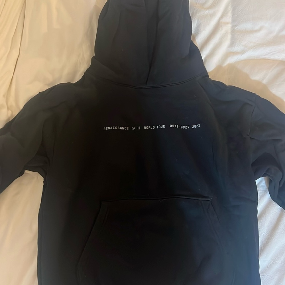 Renaissance Beyonce World Tour Hoodie - Black size L
